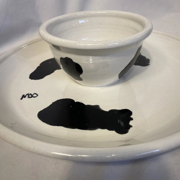 Contemporary Pottery LTD Oregon Ceramic Cow Veggie Chips Platter & Dip Bowl - Picture 3 of 11
